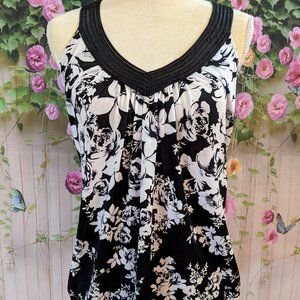 White House Black Market "V" Neck Top Size Small